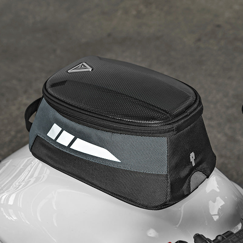 MOTOWOLF MB1 | Waterproof | fuel tank bag | 4.5 litre | Magnetic | Anti Slip | Comaptible for Iron tank for all motorcycle