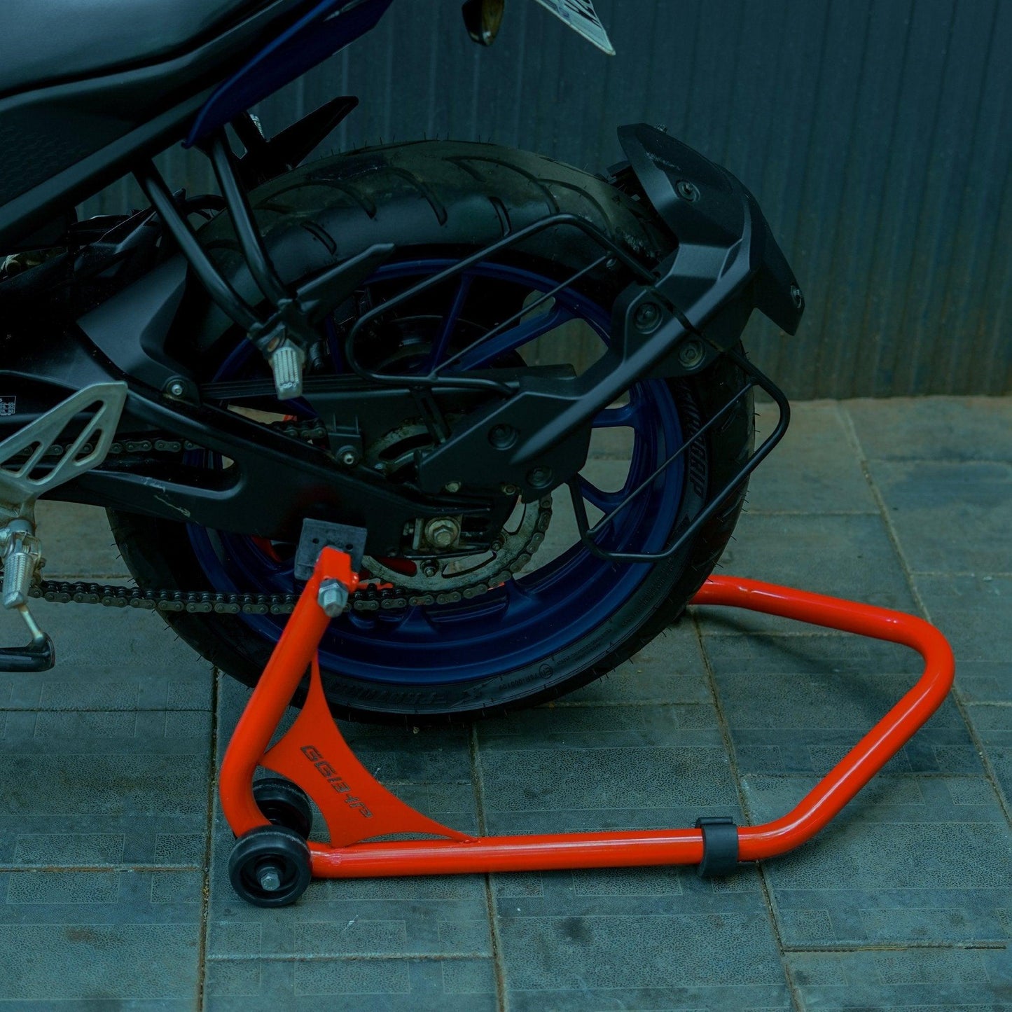66Bhp Universal Motorcycle Paddock Stand - Moto Modz