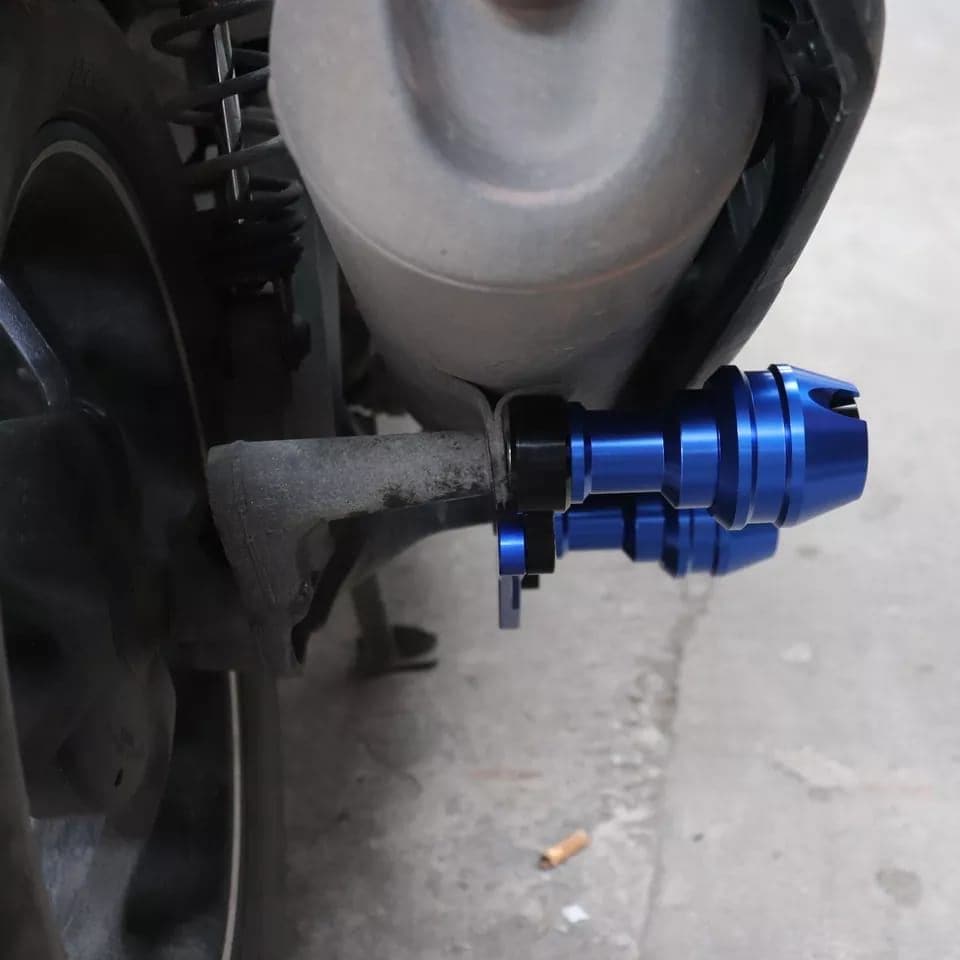 YAMAHA AEROX ACCESSORIES INDIA YAMAHA AEROX ANTI CRASH PROTECTOR EXHAUST SLIDER