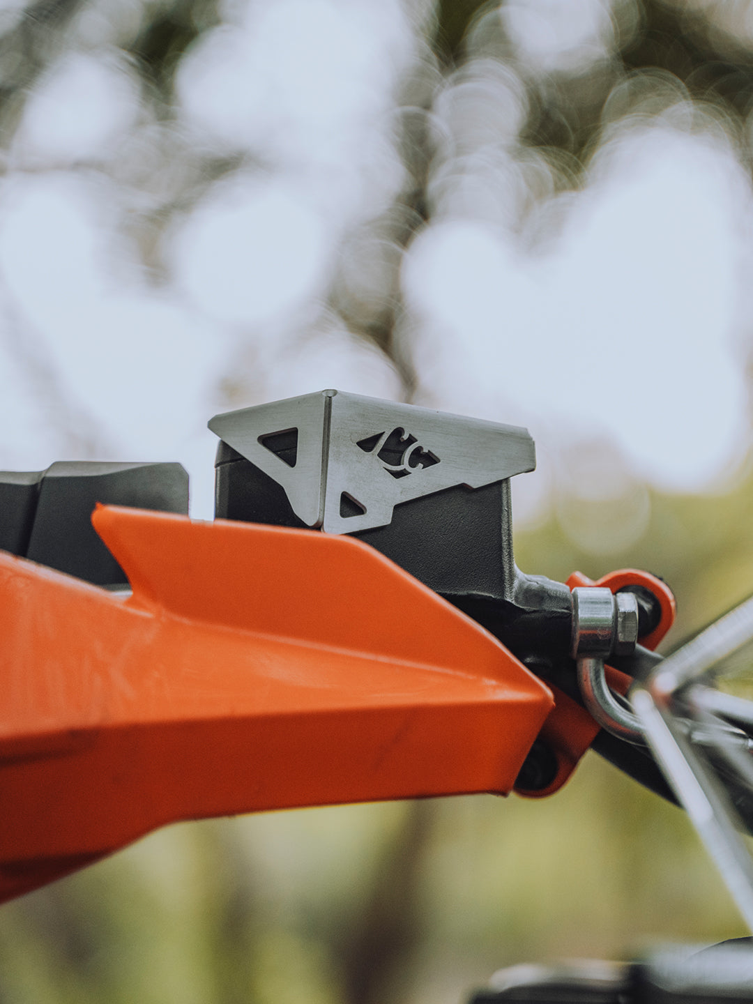 Legundary KTM ADV 390 2025 Model Tricorn Front Oil Cap Silver