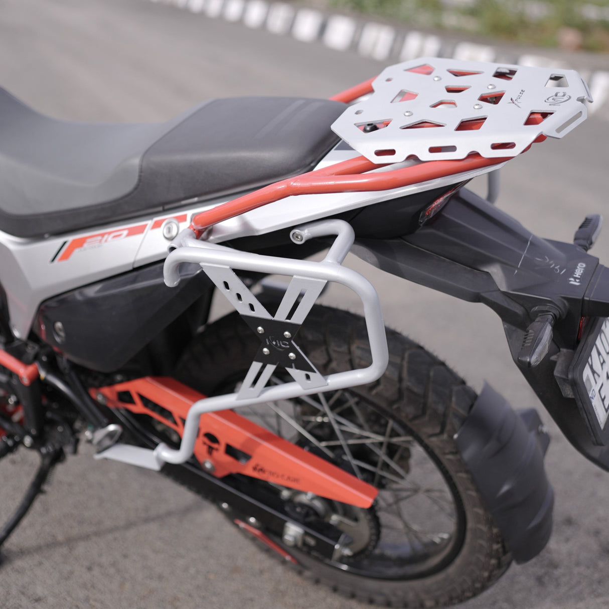 Pipe Carrier With Backrest For Hero Xpulse 210