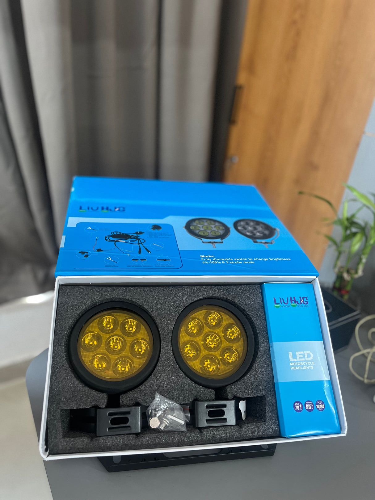 HJG 7 LED Round White Fog Light With Yellow Cap (70W) With Wiring Kit Harness And Switch Spot Driving Lamp Universal for Car, Bike and Motorcycle (set of 2) - PREMIUM