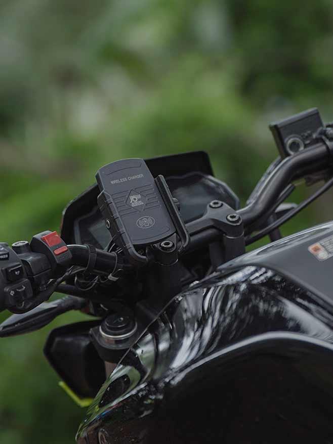 JB Racing M9 Wireless Mobile Charger - Moto Modz