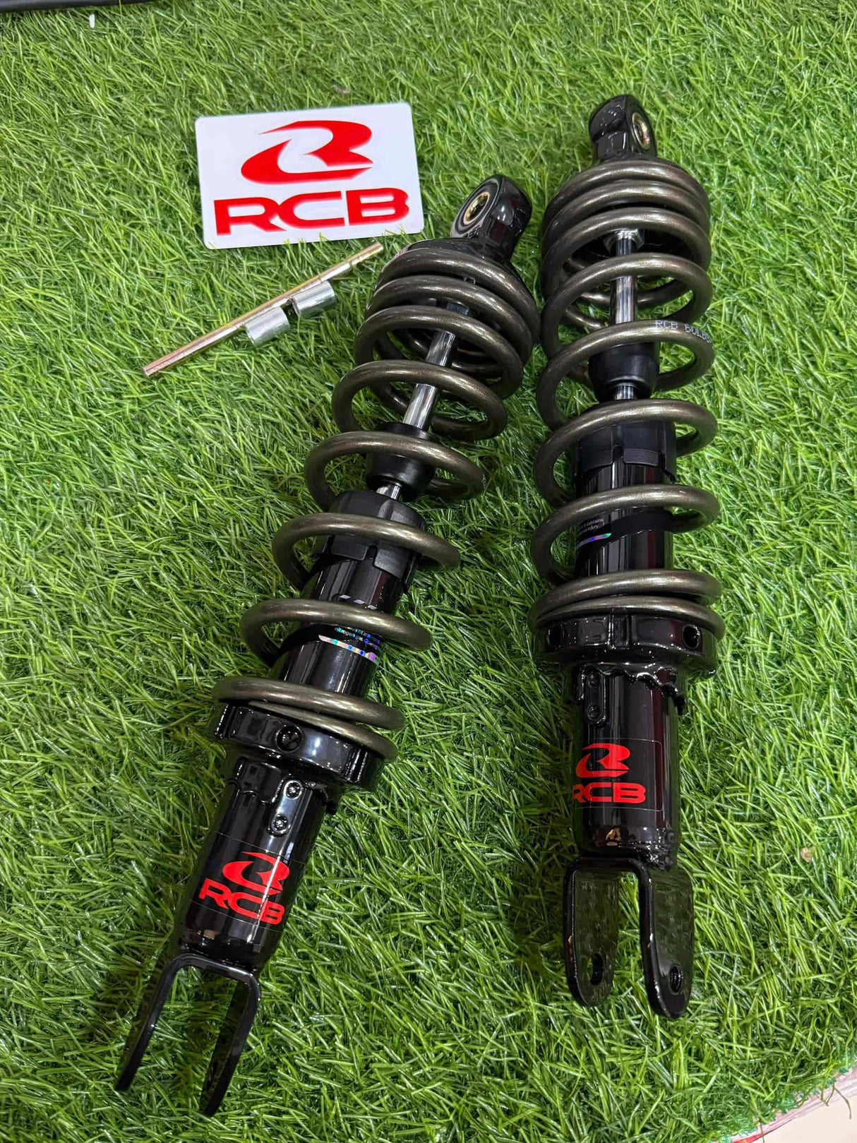 RCB REAR SHOCK ABSORBER A3 AEROX 155 305MM 01A0266 (titanium, 305mm, AEROX)