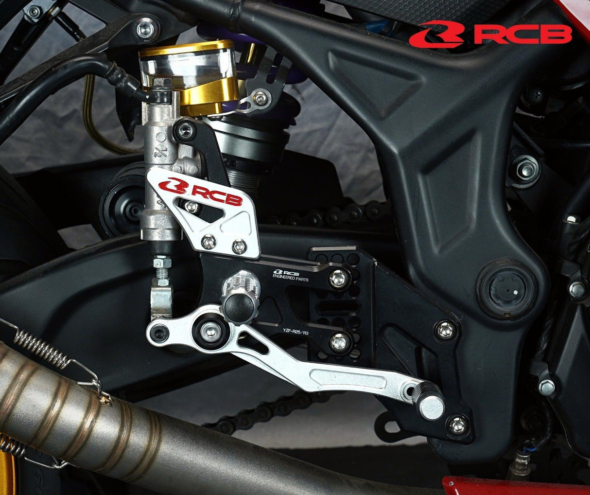 RCB RACING FOOTREST – RS-1 YAMAHA R25 – R3(AL7075) - Moto Modz