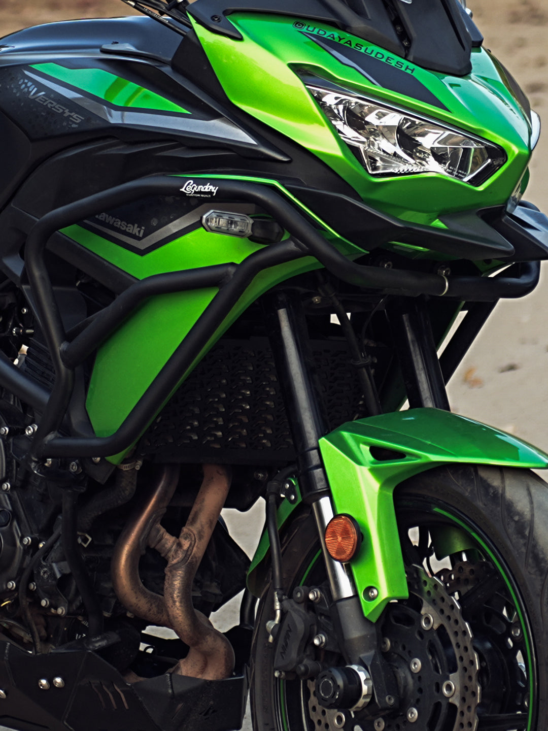 LCB Kawasaki Versys 650 Vector Radiator Grill Black