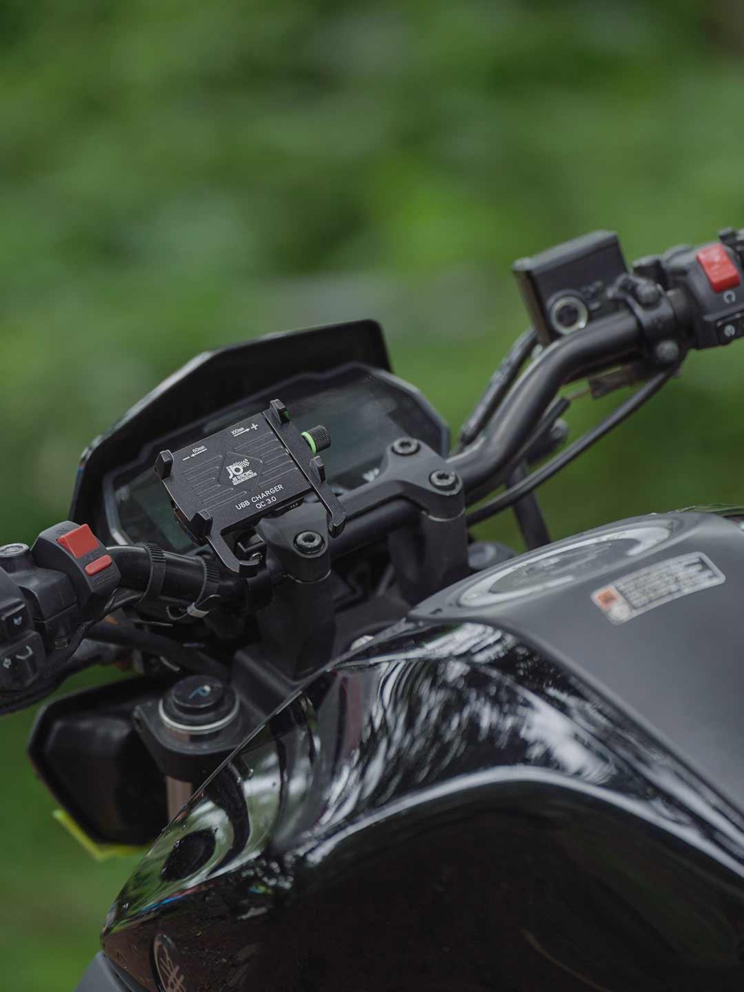 JB Racing M6 S Mobile Holder With USB Charger - Moto Modz